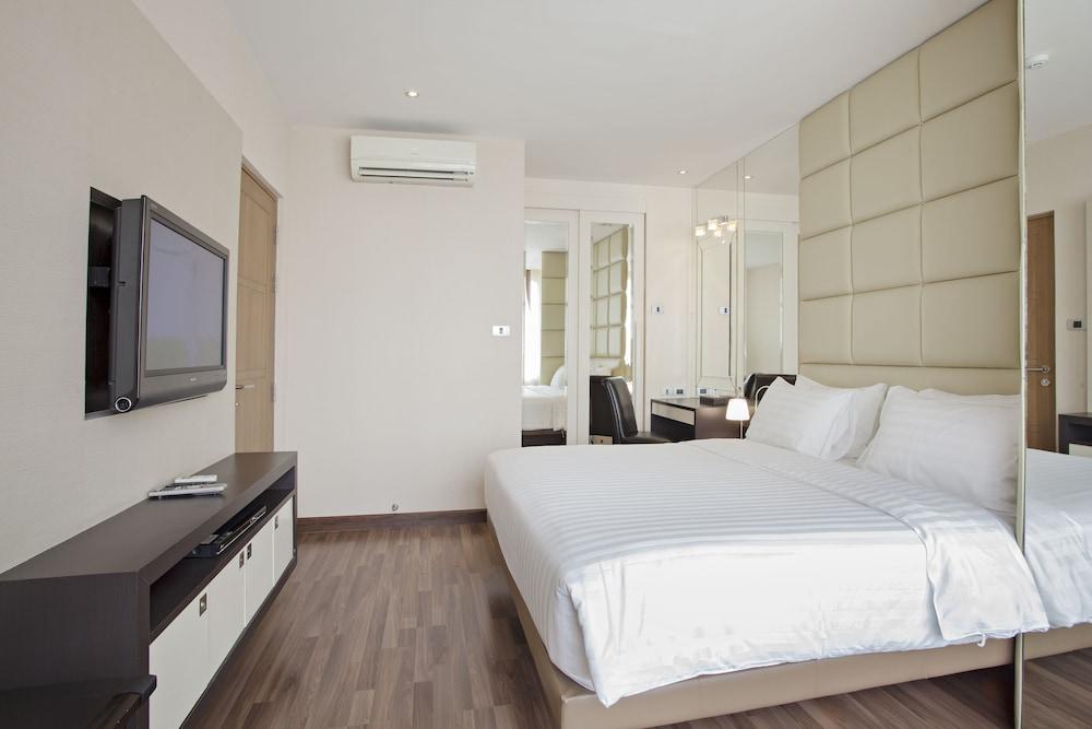 V Residence Bangkok Bagian luar foto