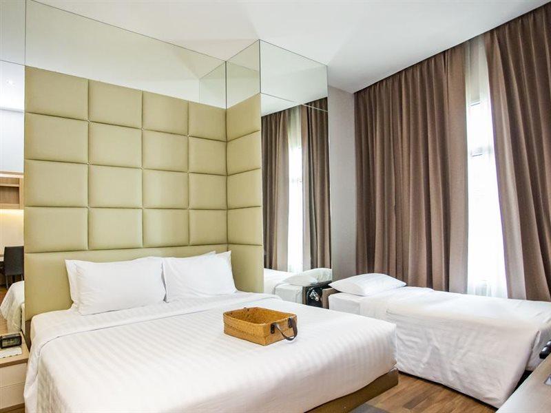 V Residence Bangkok Bagian luar foto