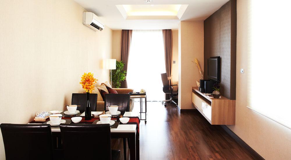 V Residence Bangkok Bagian luar foto