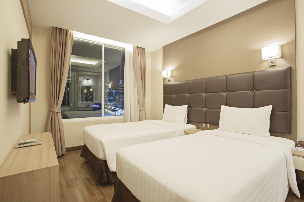 V Residence Bangkok Bagian luar foto